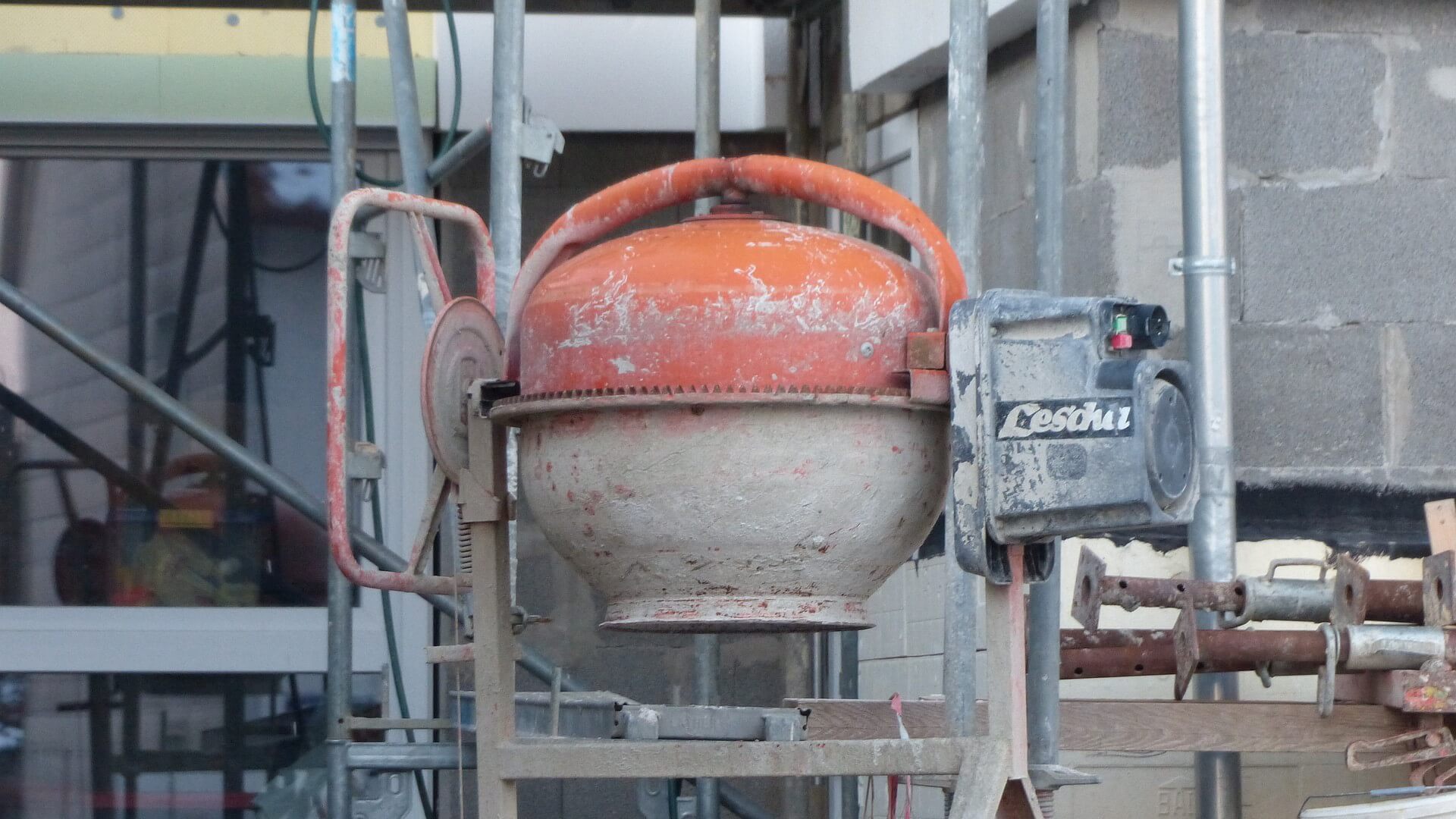 Miért éri meg sokkal jobban a betonkeverő bérlése az otthoni munkákhoz, mint a megvásárlása?